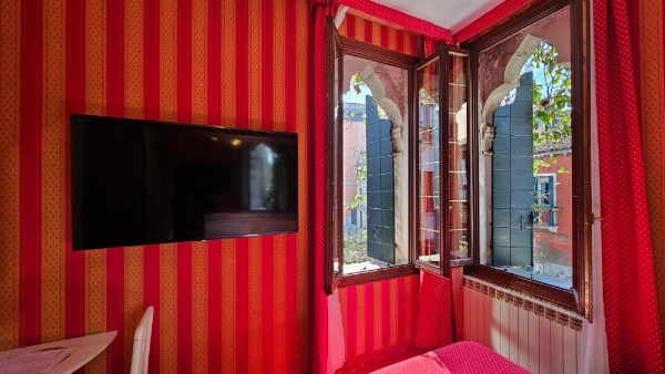 Messner Palace image 23